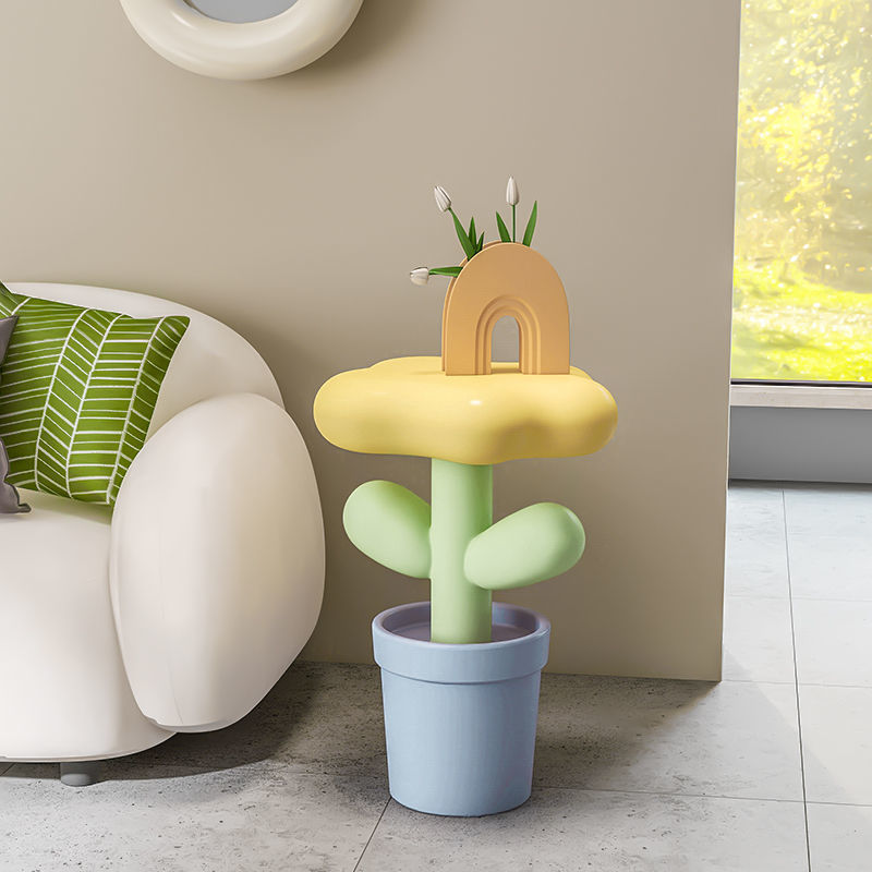 Tulip Table